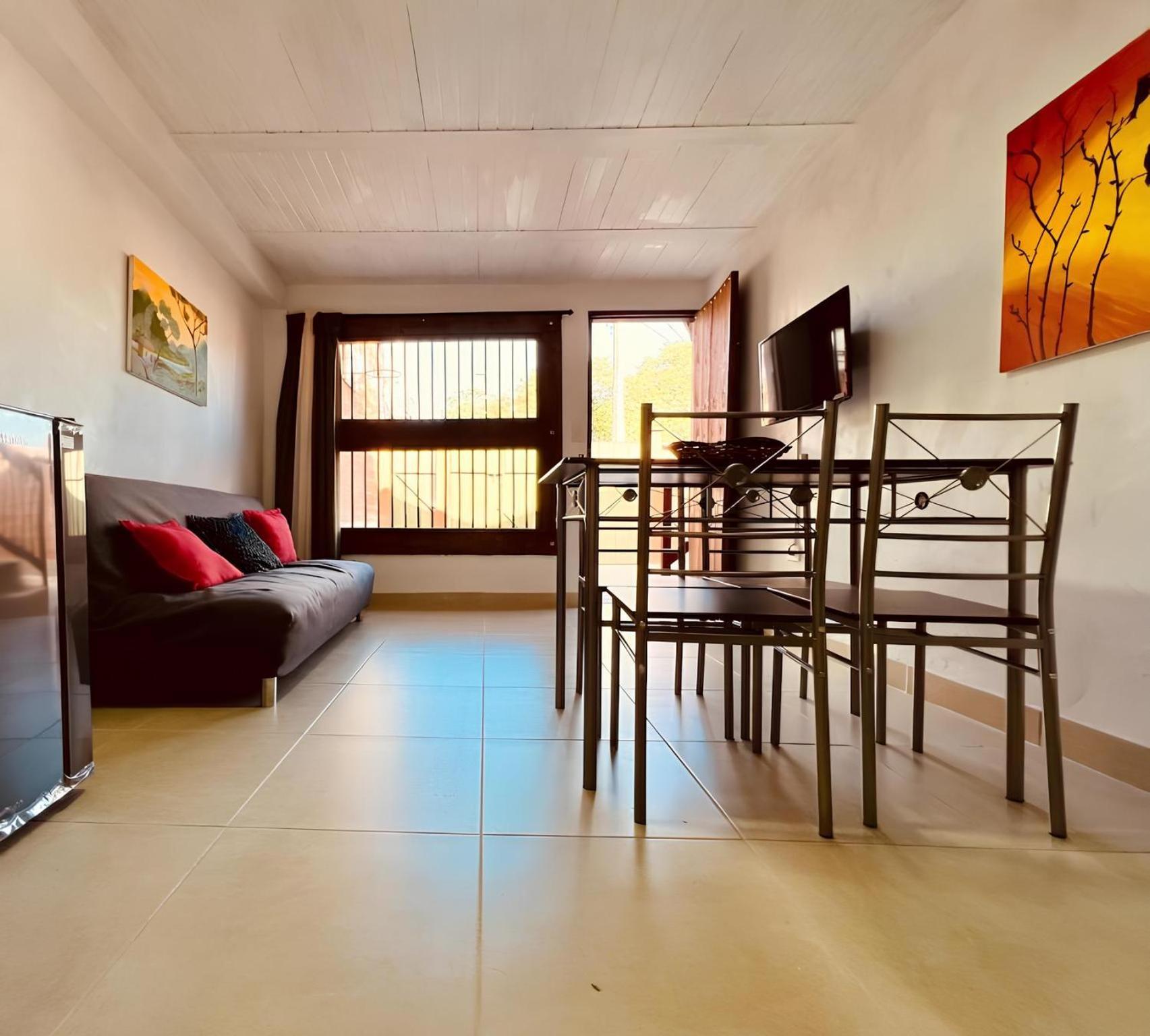 Next To The Airport - Cute Home Rionegro Bagian luar foto