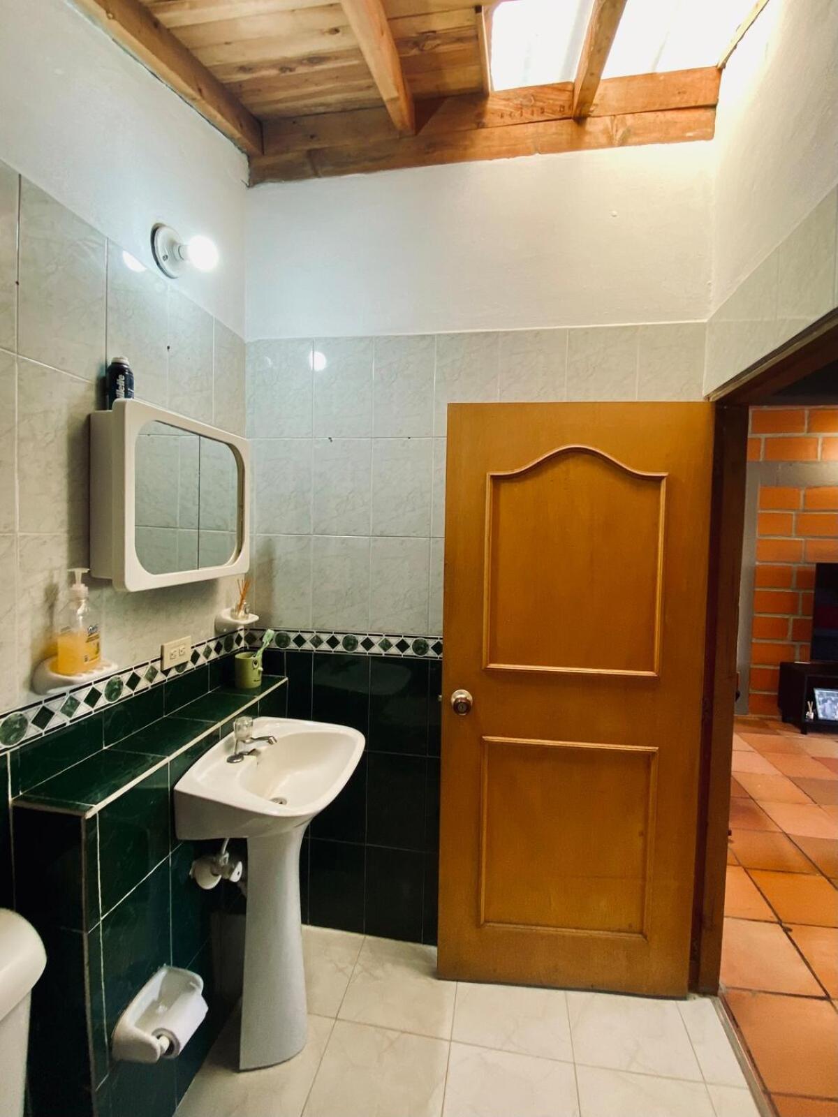 Next To The Airport - Cute Home Rionegro Bagian luar foto