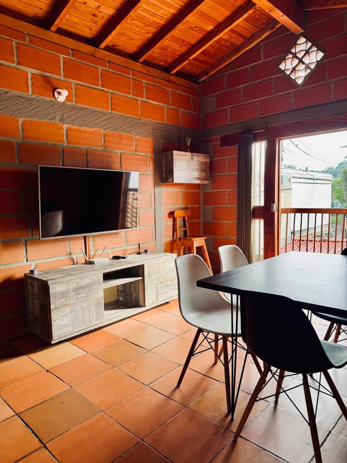Next To The Airport - Cute Home Rionegro Bagian luar foto