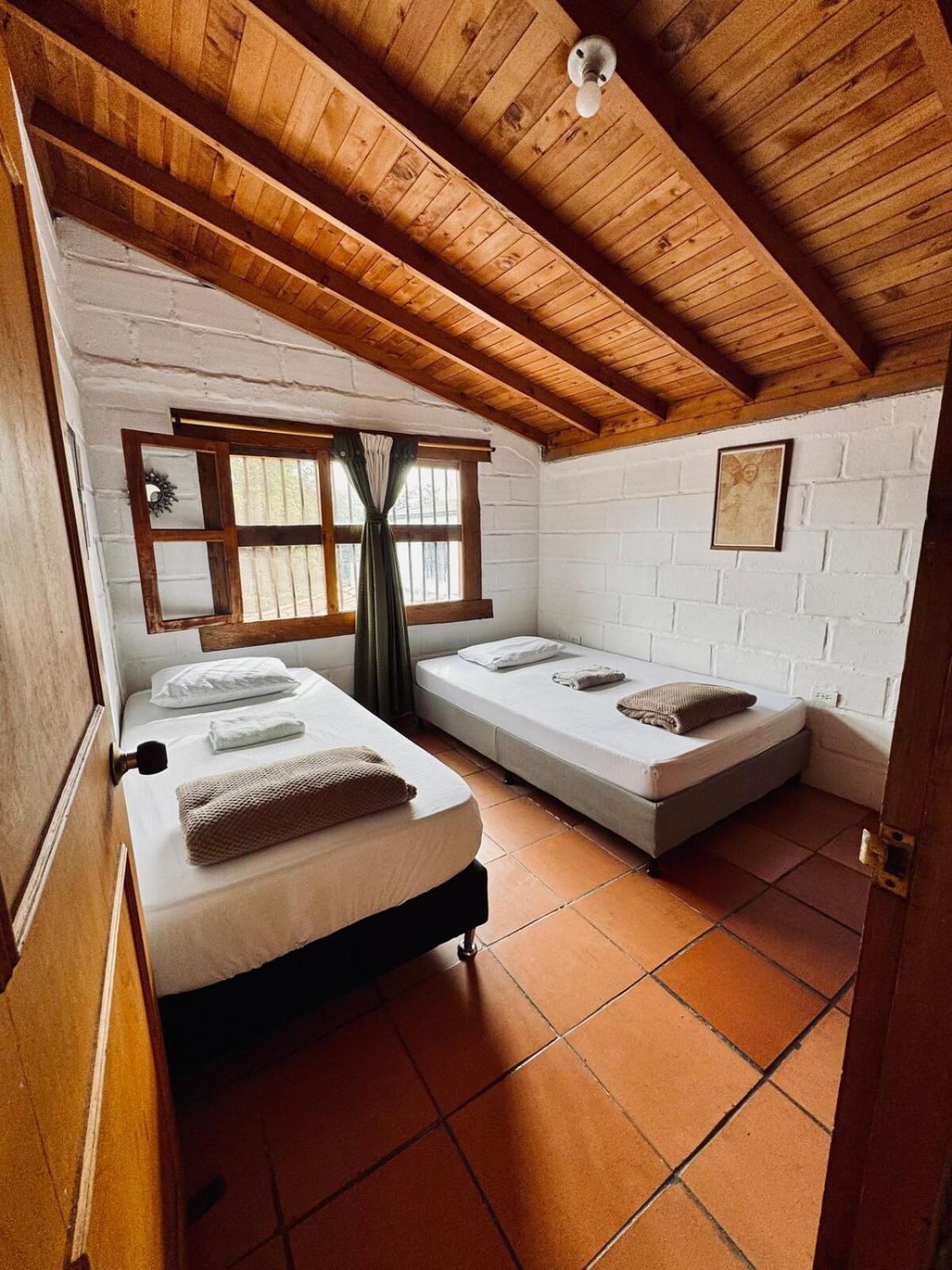 Next To The Airport - Cute Home Rionegro Bagian luar foto