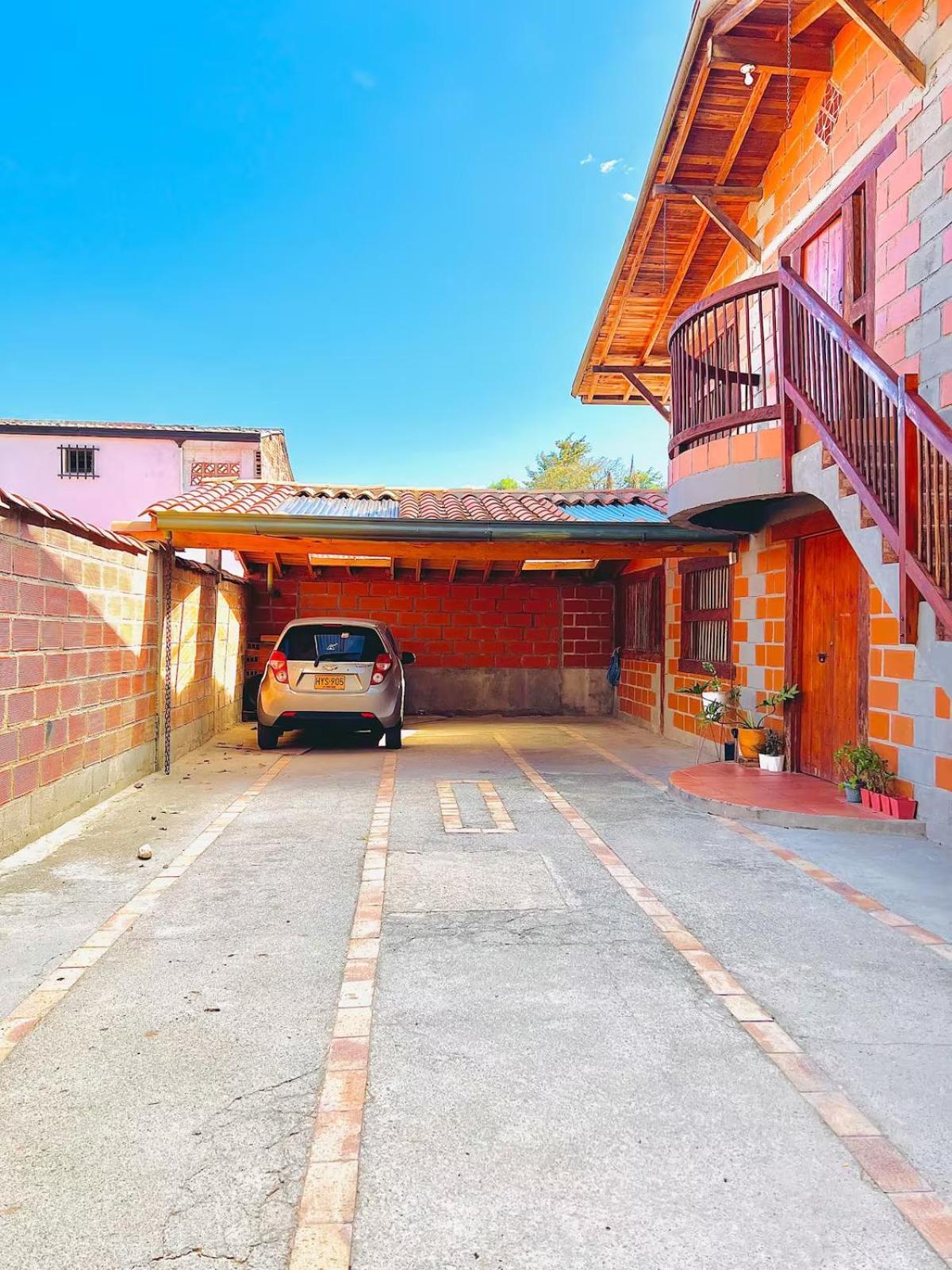 Next To The Airport - Cute Home Rionegro Bagian luar foto