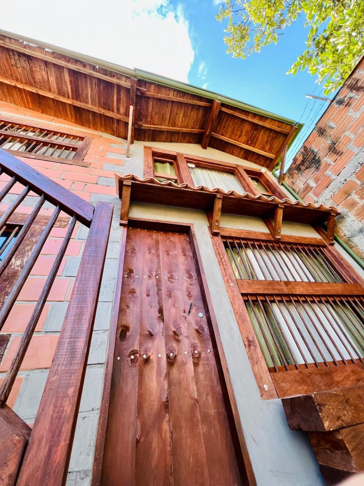 Next To The Airport - Cute Home Rionegro Bagian luar foto