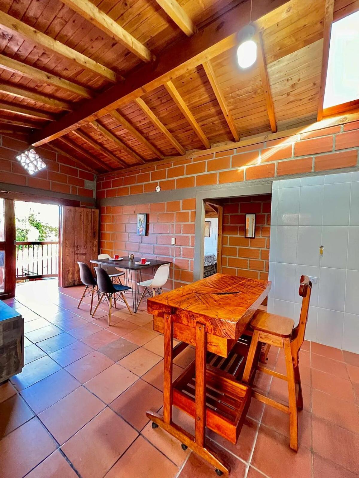 Next To The Airport - Cute Home Rionegro Bagian luar foto
